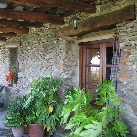 Cortijo Opazo * Portugos
